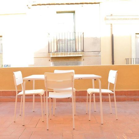 Tarragona Suites Mediona Esterno foto