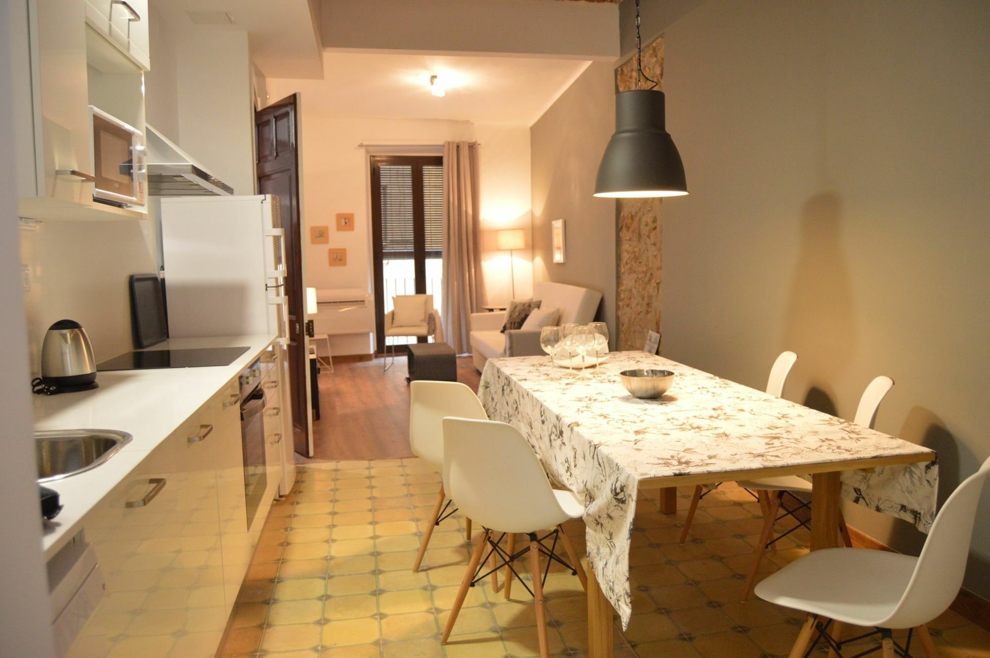 Tarragona Suites Mediona Esterno foto