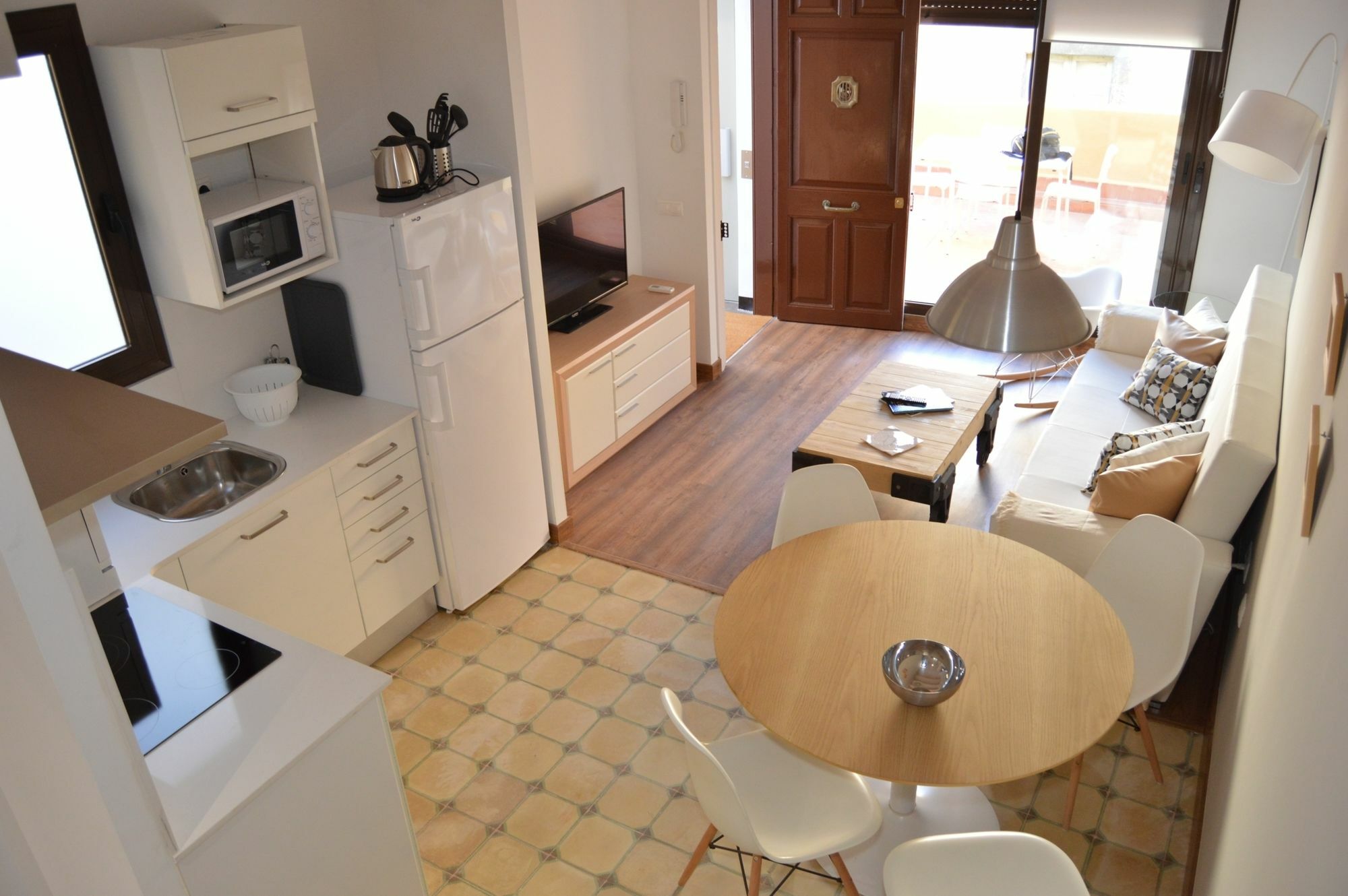 Tarragona Suites Mediona Esterno foto